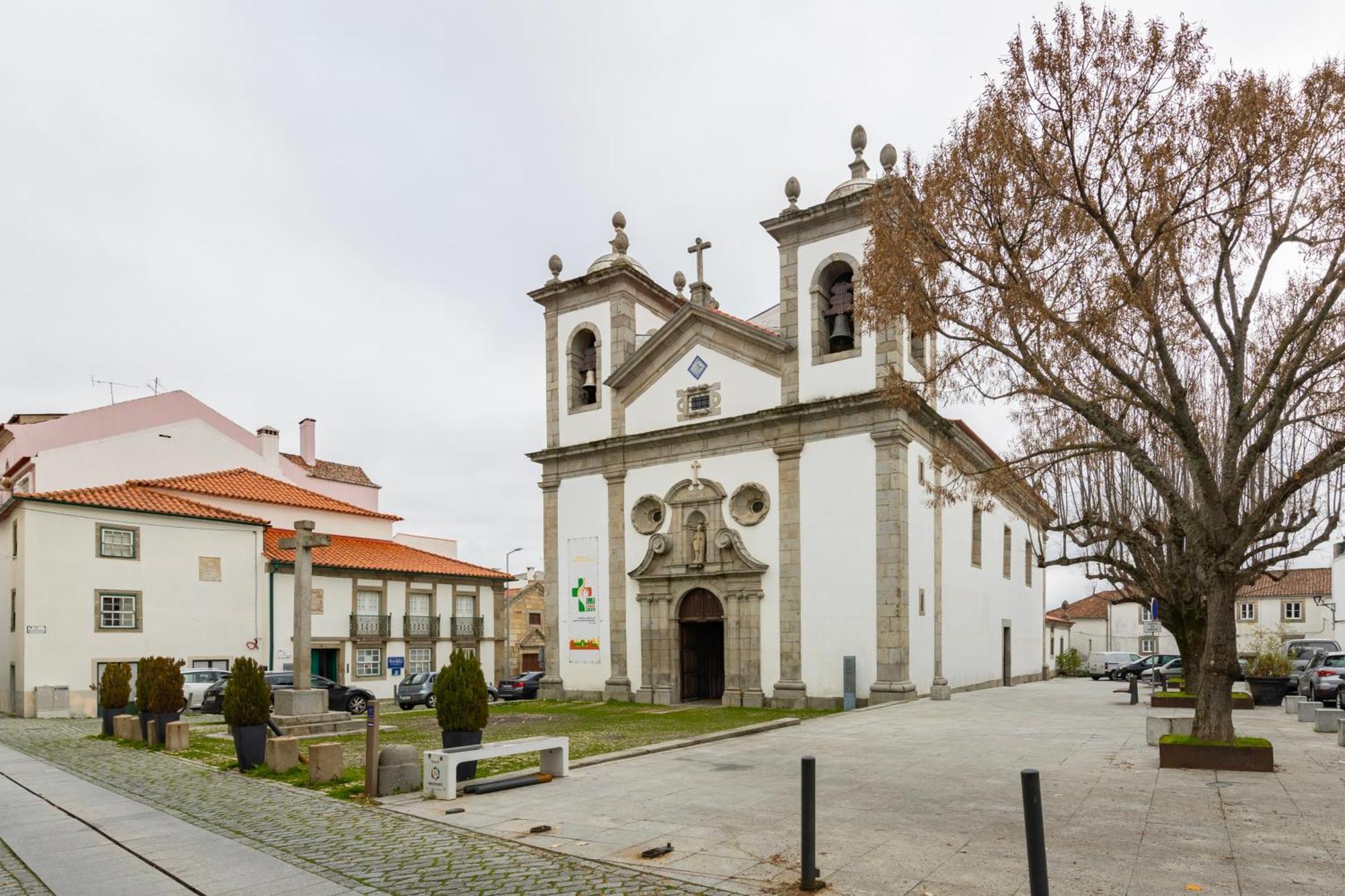 Remodeled Historical Apartment In The City Center Fundão Exterior foto