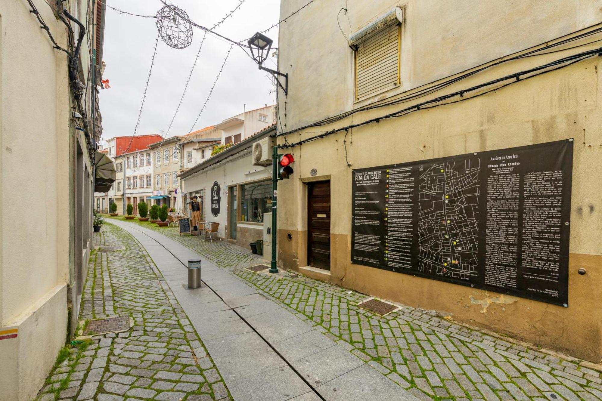 Remodeled Historical Apartment In The City Center Fundão Exterior foto